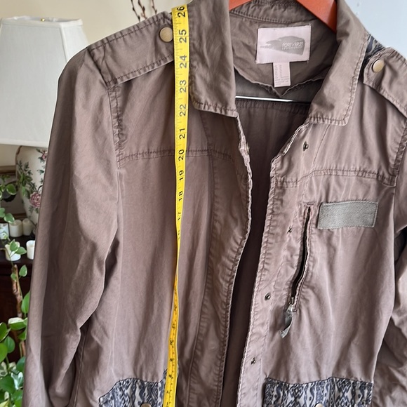💚🖤Forever21 Contemporary Lightweight Military Green Jacket-M - Picture 13 of 15